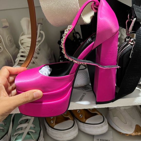 Platform heels - Picture 6 of 6